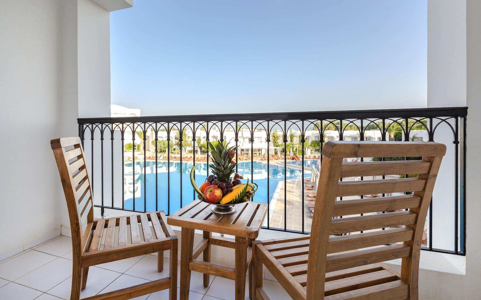El Mouradi Gammarth Hotel Buitenkant foto A balcony