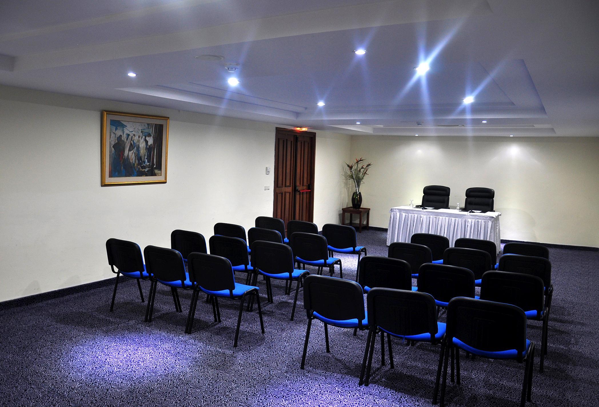 El Mouradi Gammarth Hotel Buitenkant foto The boardroom