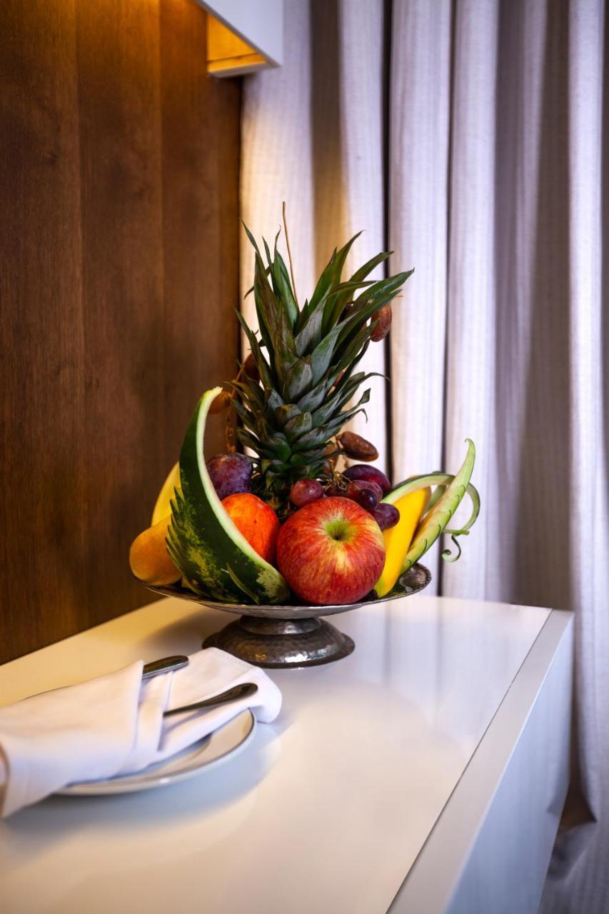 El Mouradi Gammarth Hotel Buitenkant foto Fruit platter