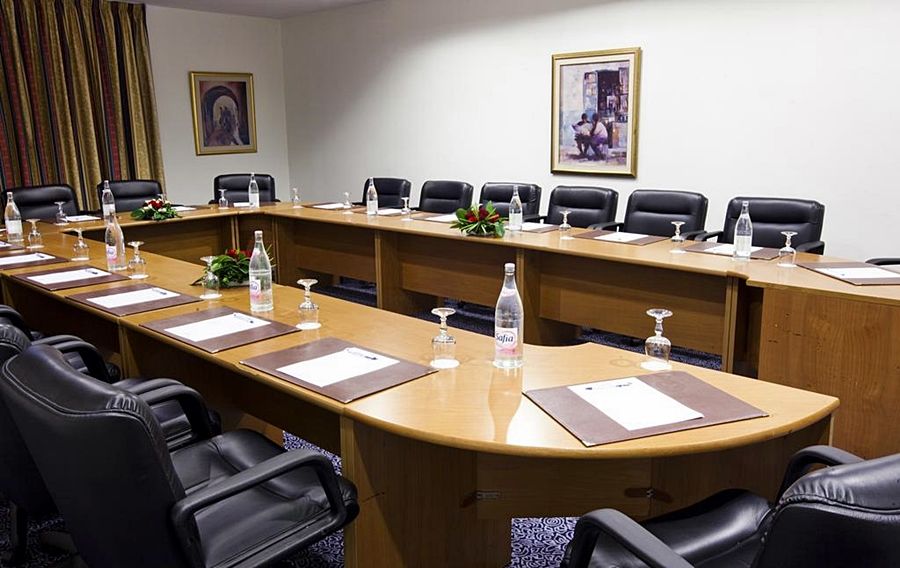 El Mouradi Gammarth Hotel Buitenkant foto A boardroom
