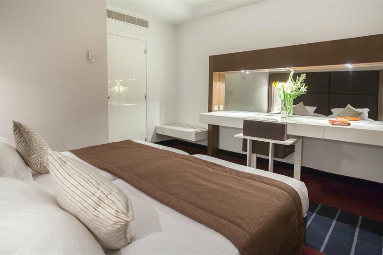 El Mouradi Gammarth Hotel Buitenkant foto A room at the hotel